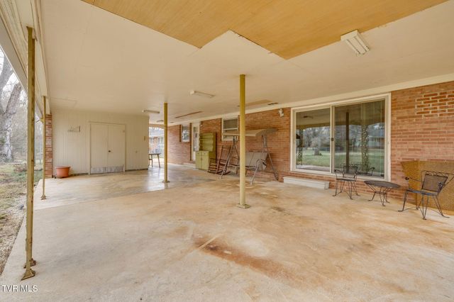 1602 Fairway Drive, Johnson City, TN 37601