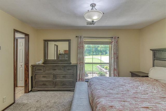 1900 Love Lane, Choctaw, OK 73020