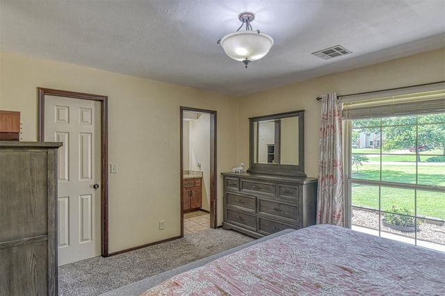 1900 Love Lane, Choctaw, OK 73020