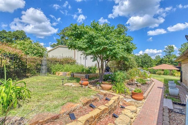 1900 Love Lane, Choctaw, OK 73020