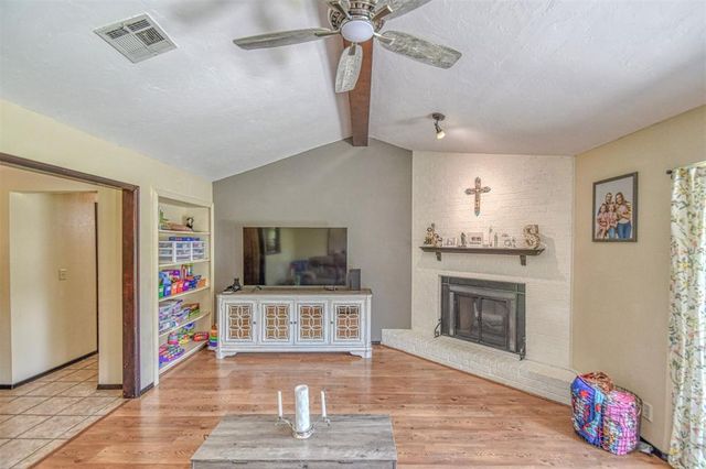 1900 Love Lane, Choctaw, OK 73020
