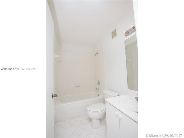1251 SE 27th St 204, Homestead, FL 33035