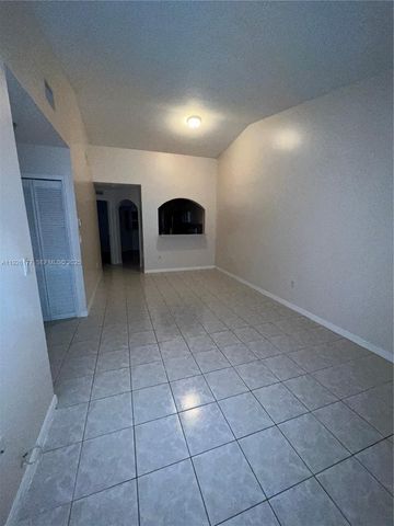1251 SE 27th St 204, Homestead, FL 33035
