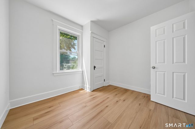 41 Southfield Avenue, Stamford, CT 06902