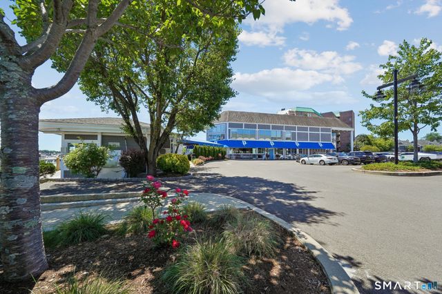41 Southfield Avenue, Stamford, CT 06902