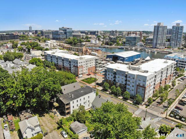 41 Southfield Avenue, Stamford, CT 06902