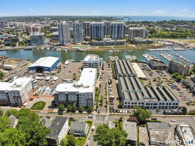 41 Southfield Avenue, Stamford, CT 06902