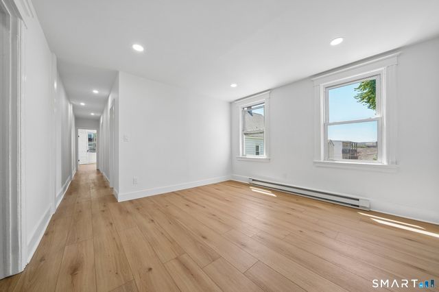 41 Southfield Avenue, Stamford, CT 06902