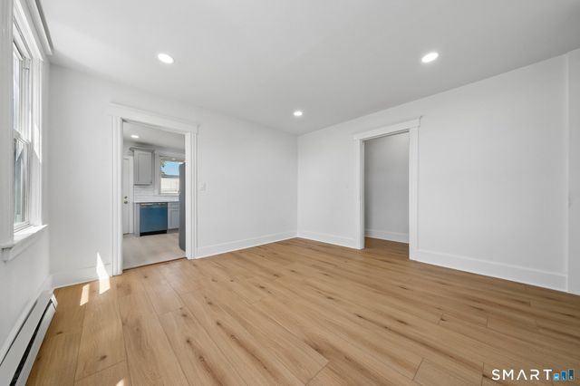 41 Southfield Avenue, Stamford, CT 06902