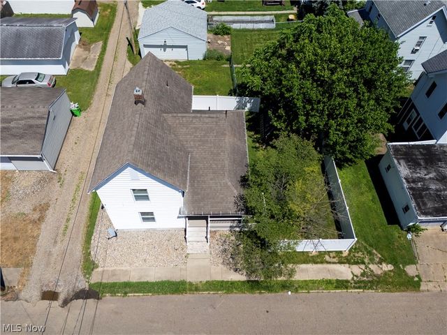 714 Pike Avenue SW, Massillon, OH 44647