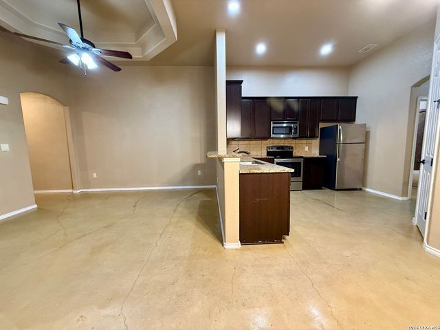 1084 CAROLYN CV, New Braunfels, TX 78130