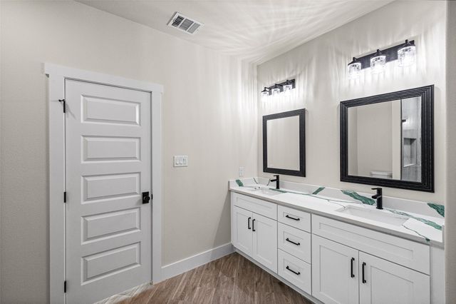 2408 Creek Drive, Granbury, TX 76048