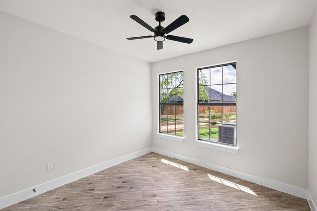 2408 Creek Drive, Granbury, TX 76048