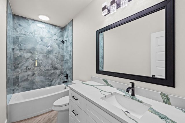 2408 Creek Drive, Granbury, TX 76048