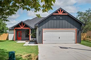 2408 Creek Drive, Granbury, TX 76048