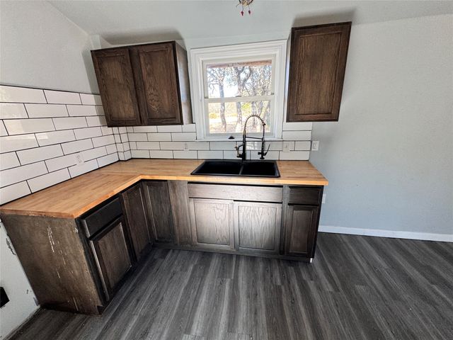 125 Torres Lane, Brownwood, TX 76801