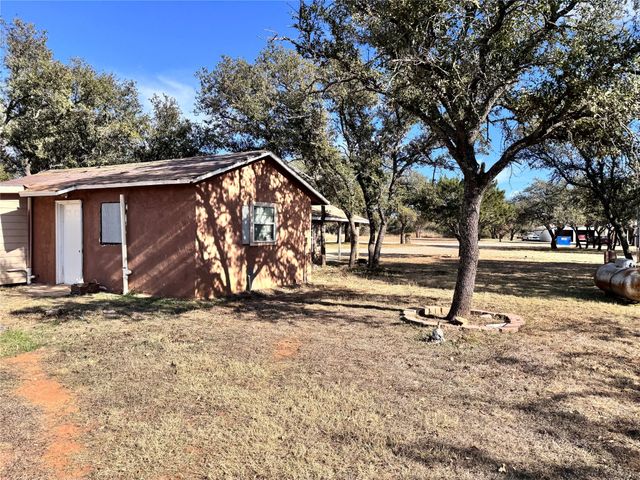 125 Torres Lane, Brownwood, TX 76801
