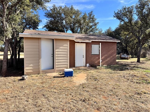 125 Torres Lane, Brownwood, TX 76801