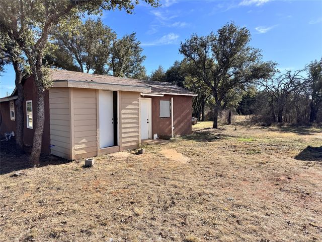 125 Torres Lane, Brownwood, TX 76801
