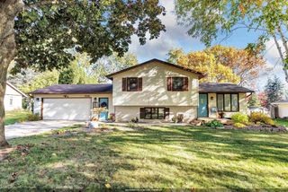 1680 CORMIER ROAD, Green Bay, WI 54313