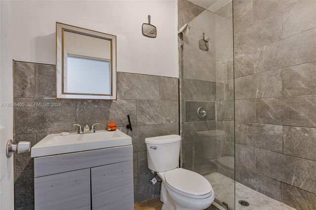 2275 NW 30th Street, Miami, FL 33142
