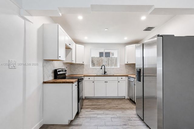 2275 NW 30th Street, Miami, FL 33142