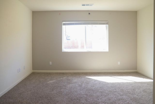 2035 W Chianti Way, Hanford, CA 93230