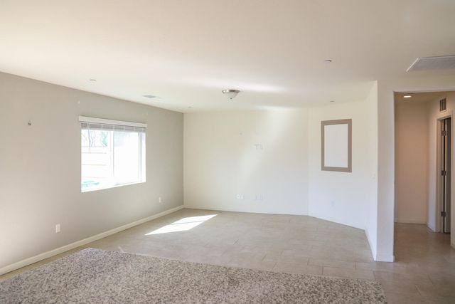 2035 W Chianti Way, Hanford, CA 93230