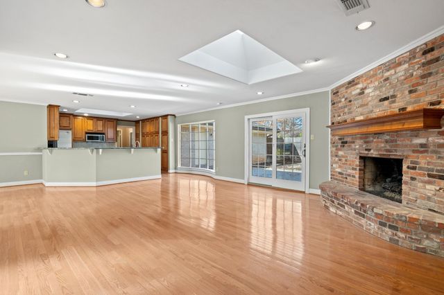 5021 Sugar Lake Road, Fort Worth, TX 76103