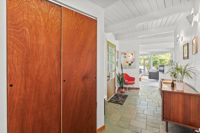 11400 N Mulberry DRIVE, Mequon, WI 53092