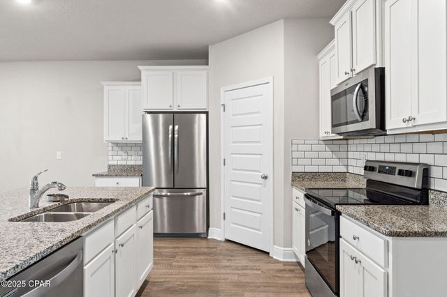 397 Emerald Cove Street, Panama City Beach, FL 32407