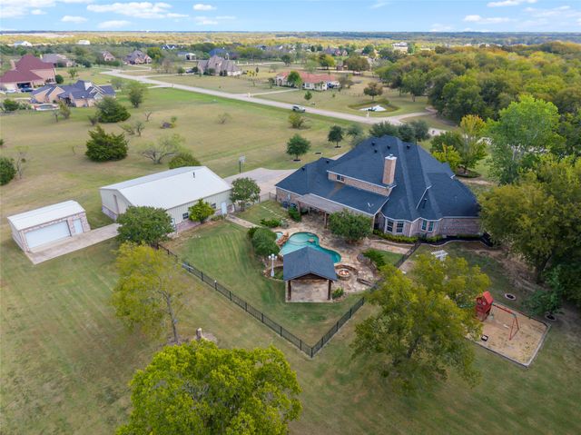 200 Sonora Court, Royse City, TX 75189
