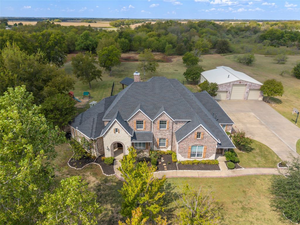 200 Sonora Court, Royse City, TX 75189