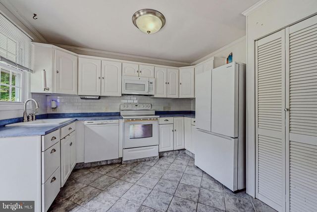 2030 PORTER RD, Bear, DE 19701