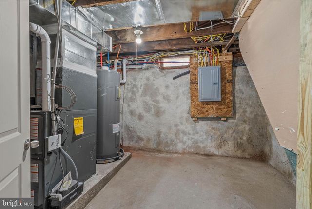 2619 TITAN ST, Philadelphia, PA 19146