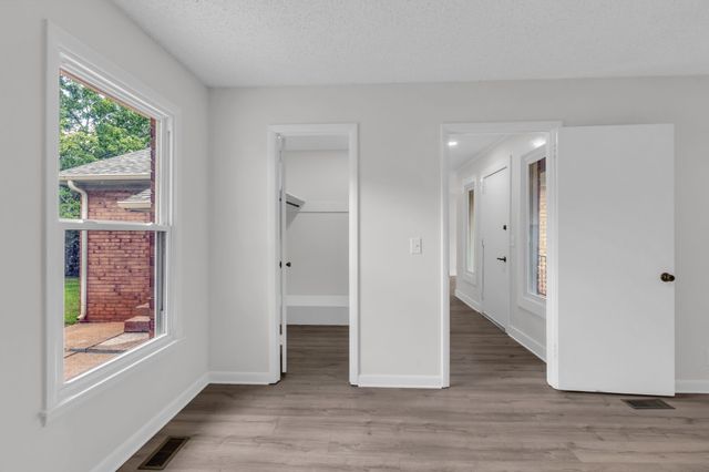 2673 Cotton Ct, Murfreesboro, TN 37129