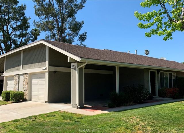 22741 Bassett Street, West Hills, CA 91307