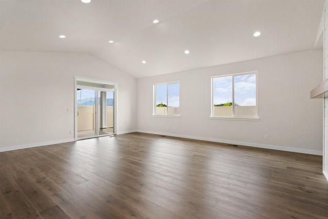 1235 N HIGH DESERT Dr, Deer Park, WA 99006