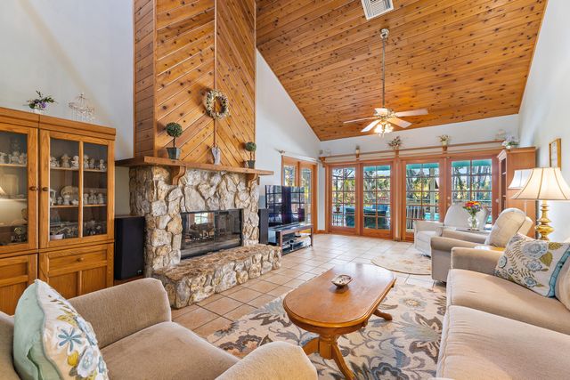 7845 N 167th Ct Court N, Palm Beach Gardens, FL 33418