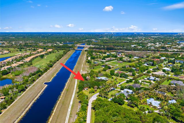 7845 N 167th Ct Court N, Palm Beach Gardens, FL 33418