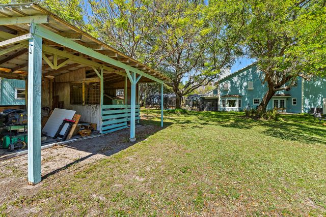 7845 N 167th Ct Court N, Palm Beach Gardens, FL 33418