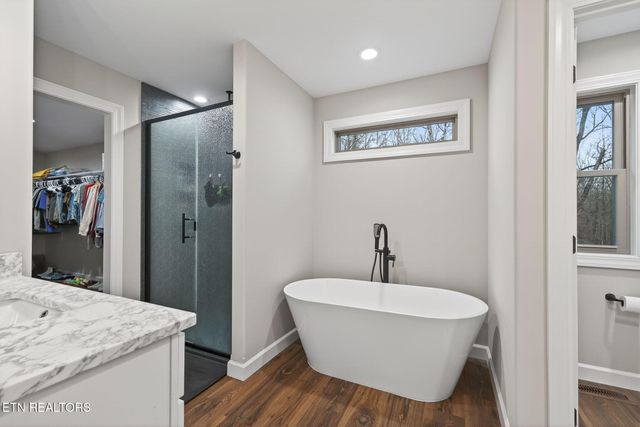 611 Dripping Springs Rd, Monterey, TN 38574