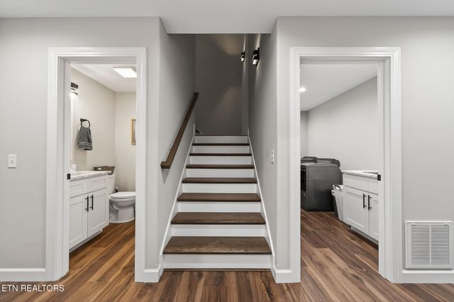 611 Dripping Springs Rd, Monterey, TN 38574