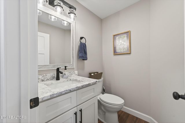 611 Dripping Springs Rd, Monterey, TN 38574