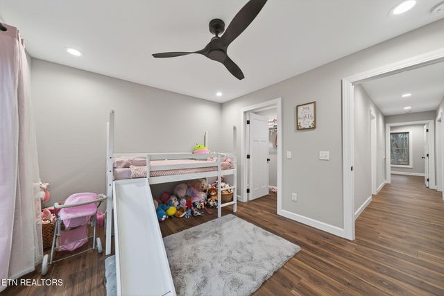 611 Dripping Springs Rd, Monterey, TN 38574