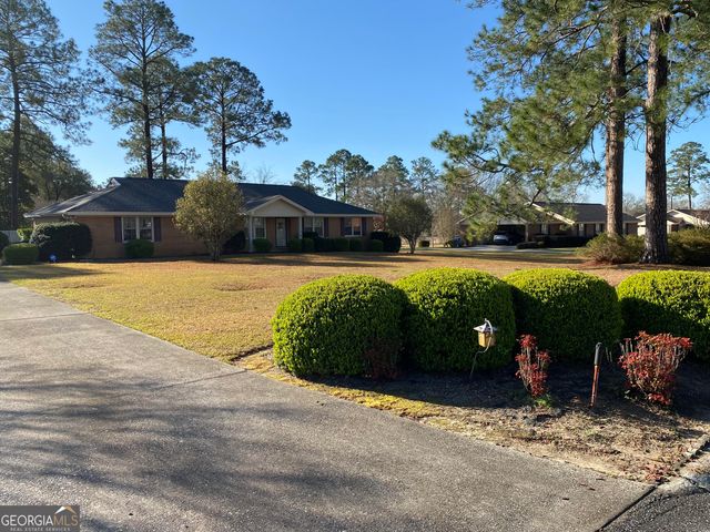 305 Ridgecrest Road, Dublin, GA 31021
