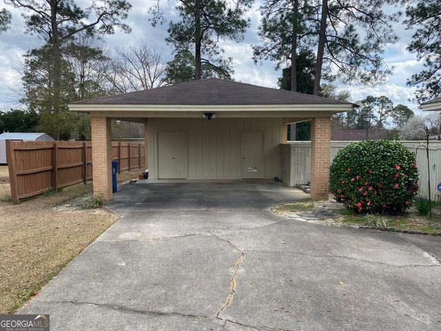 305 Ridgecrest Road, Dublin, GA 31021