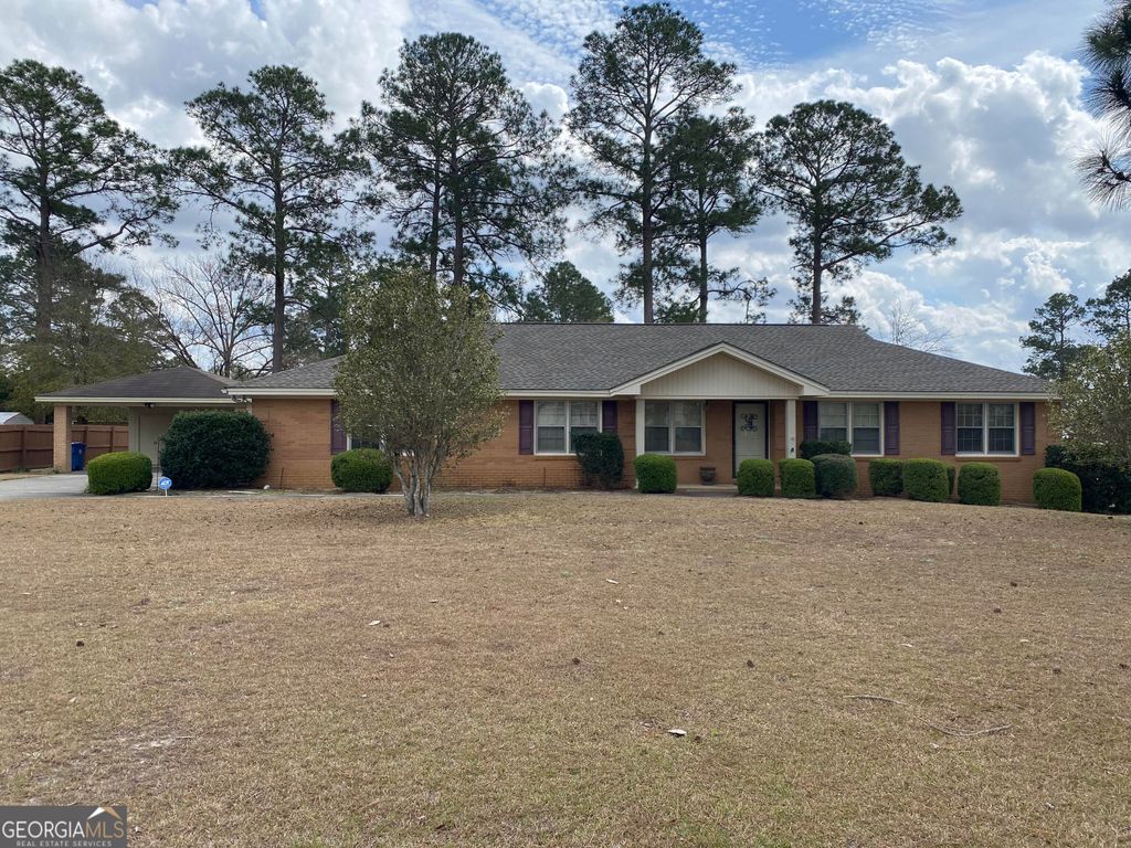 305 Ridgecrest Road, Dublin, GA 31021