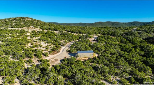 1211 New Northrup Road, Pipe Creek, TX 78063