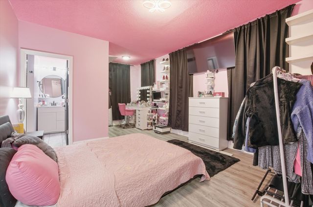 215 Parks Avenue, Joliet, IL 60432